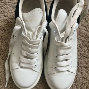 Alexander McQueen Sneakers, size 40